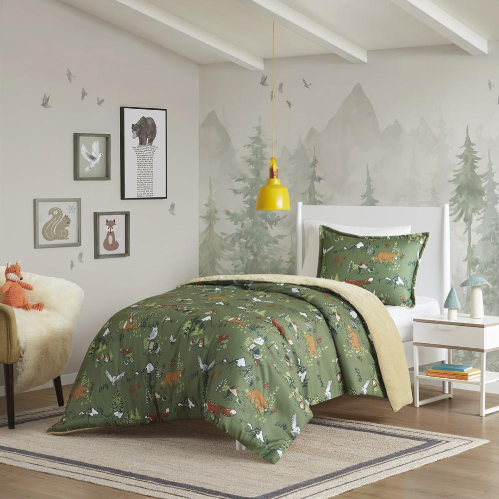 Forest Animals Plush Reversible Comforter Set. Picture 4