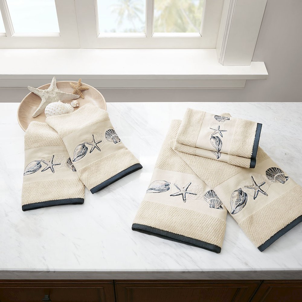 Embroidered Cotton Jacquard 6 Piece Towel Set. Picture 2