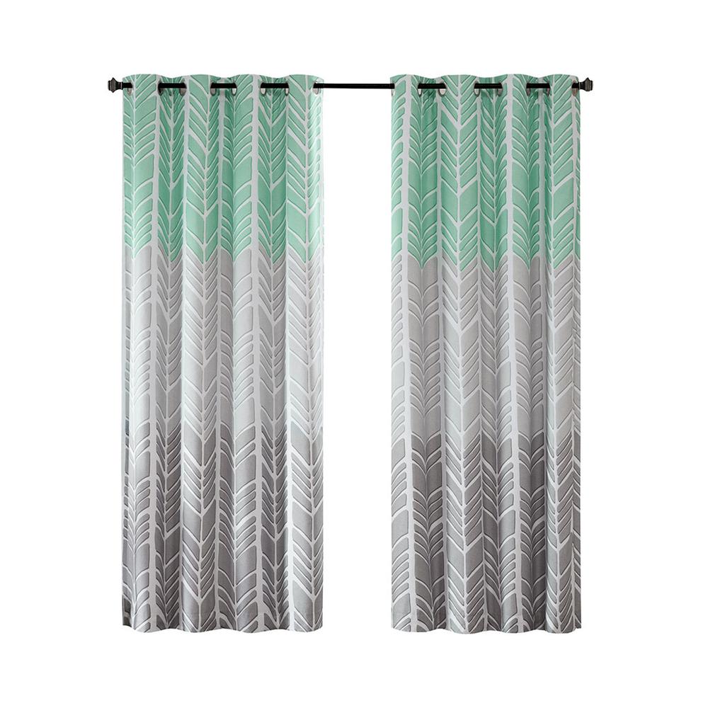 Printed Total Blackout Curtain Panel. Picture 1