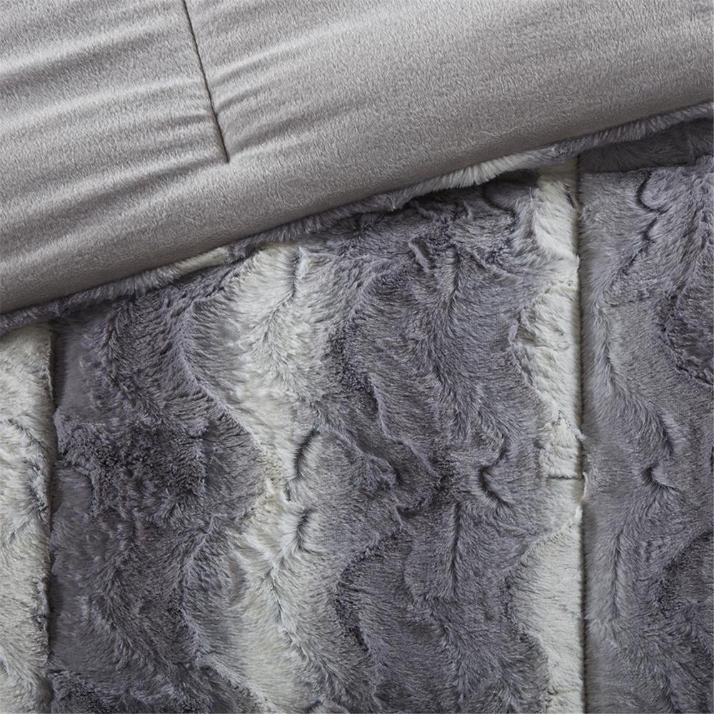 4PC Faux Fur Comforter Set. Picture 2