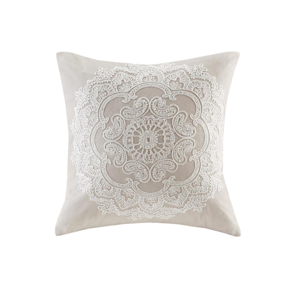Square Pillow. Picture 1
