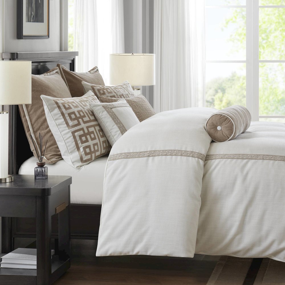 Jarvis Embroidery Oversized Duvet Style Comforter Set. Picture 5