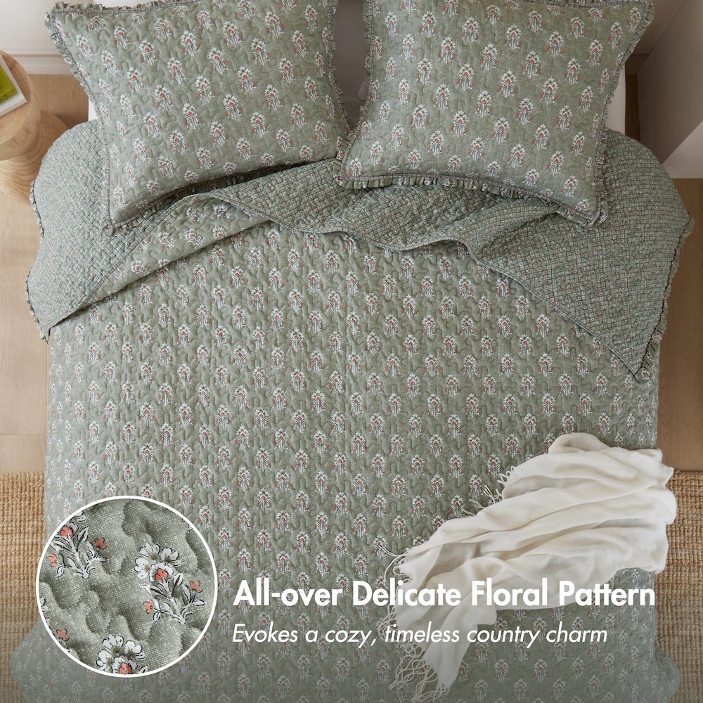Linwood Ruffle Printed Quilt Set. Picture 2