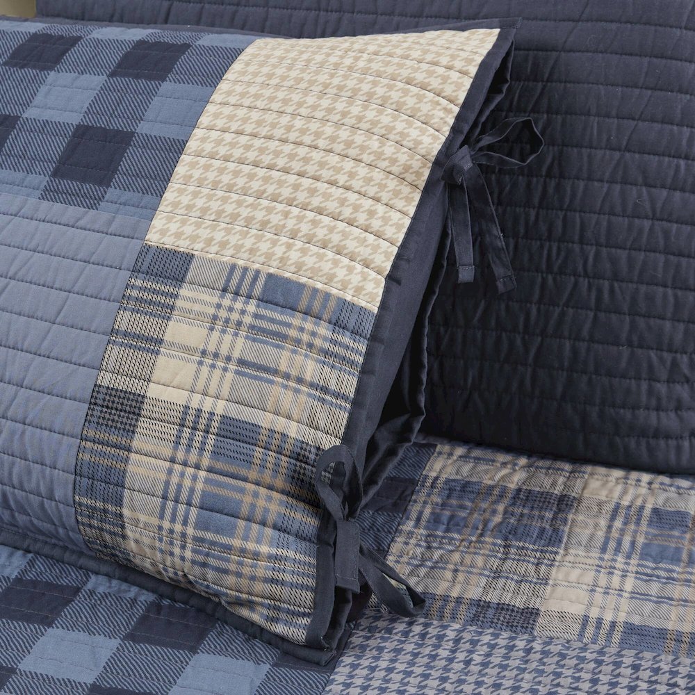 Winter Hills 5 pcs Day bed. Picture 5