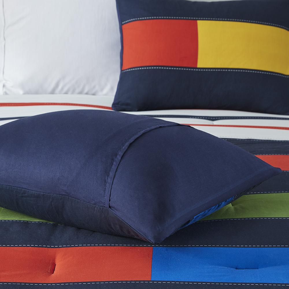 Stripe Printed Comforter Set. Picture 3
