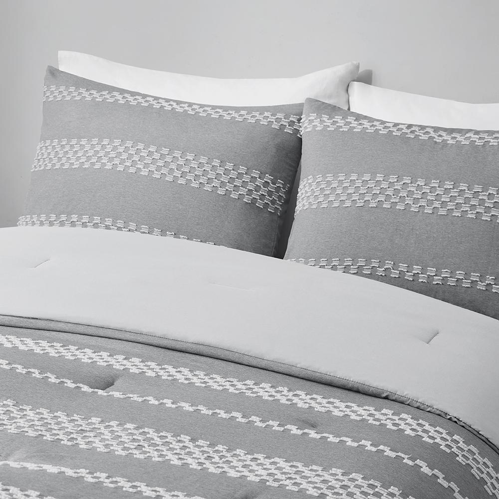 5 Piece Clipped Jacquard Comforter Set with Throw Pillows. Picture 2