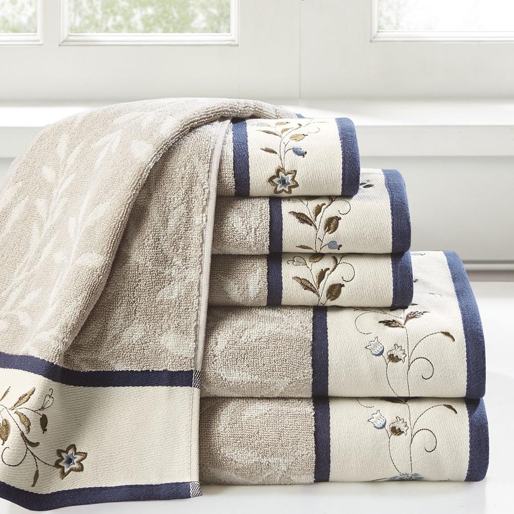 Embroidered Cotton Jacquard 6 Piece Towel Set. Picture 4