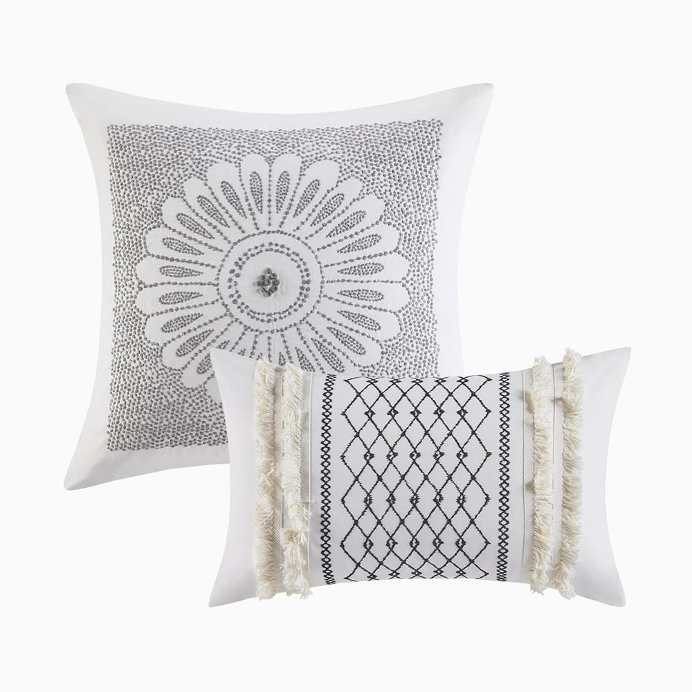 Cotton Printed Duvet Cover Set with Chenille. Picture 1