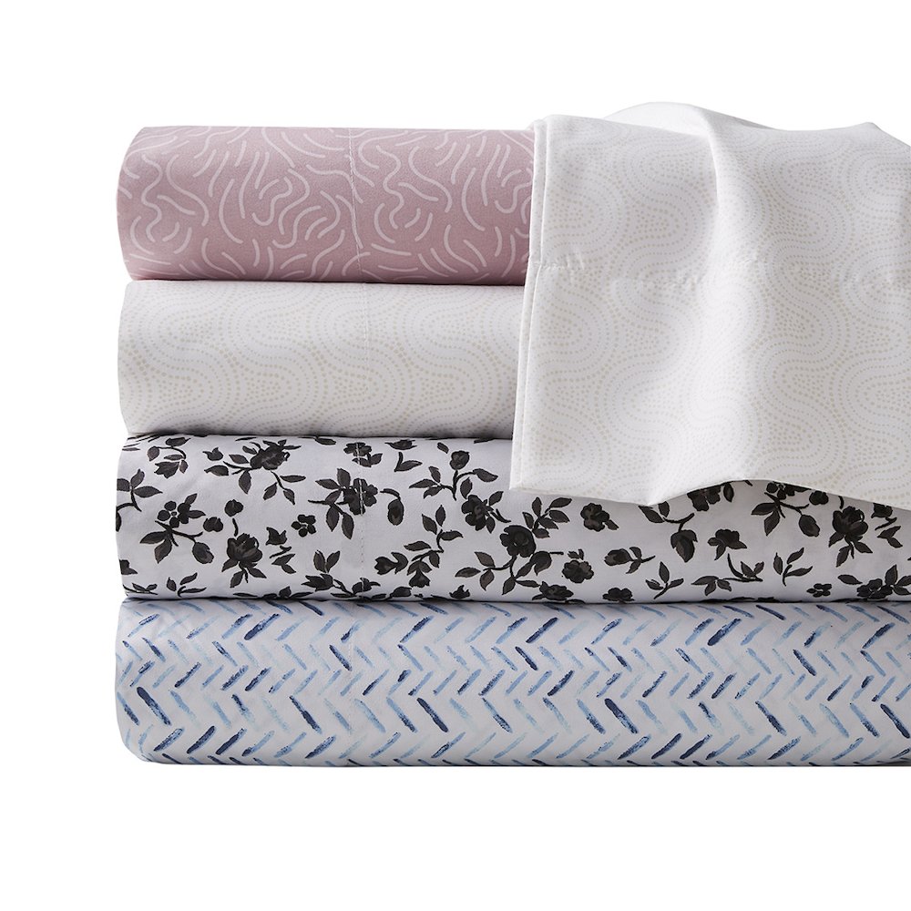 Printed Microfiber Sheet Set in Blush Waves Color. Picture 3