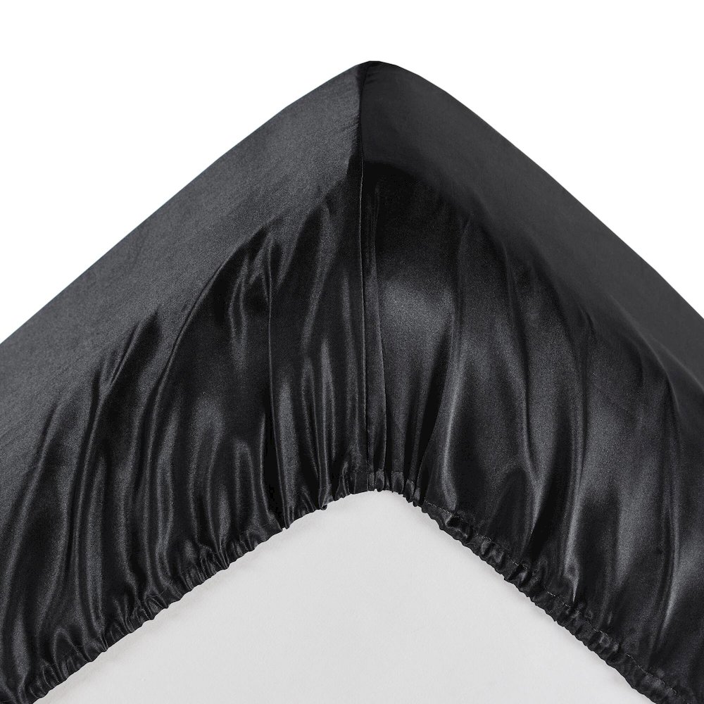 Satin Luxury Sheet Set in Black. Picture 4