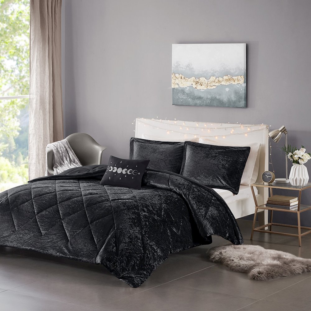 Felicia Velvet Comforter Set with Throw Pillow, Black color. Picture 1