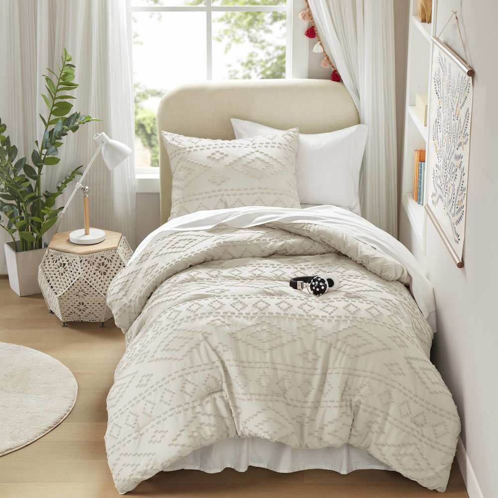 Gigi Comforter Mini Set, Beige color. Picture 3