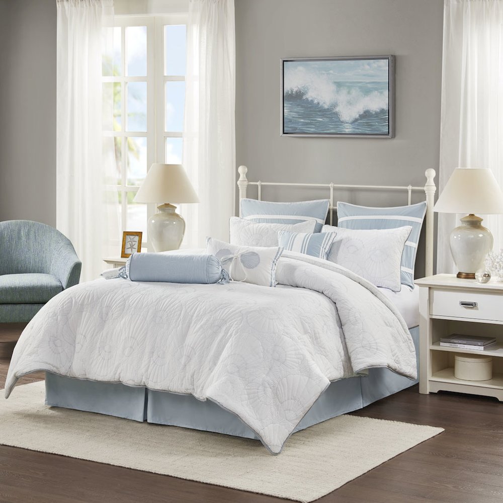 Comforter Set. Picture 4