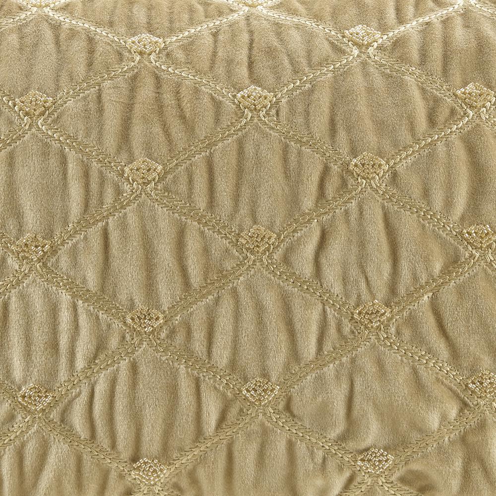 Oblong Decor Pillow. Picture 1