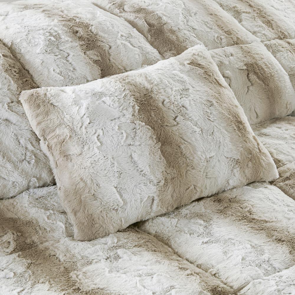 4PC Faux Fur Comforter Set. Picture 2