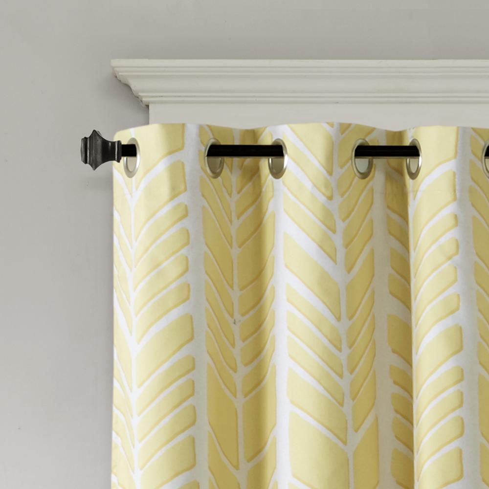 Printed Total Blackout Curtain Panel. Picture 2