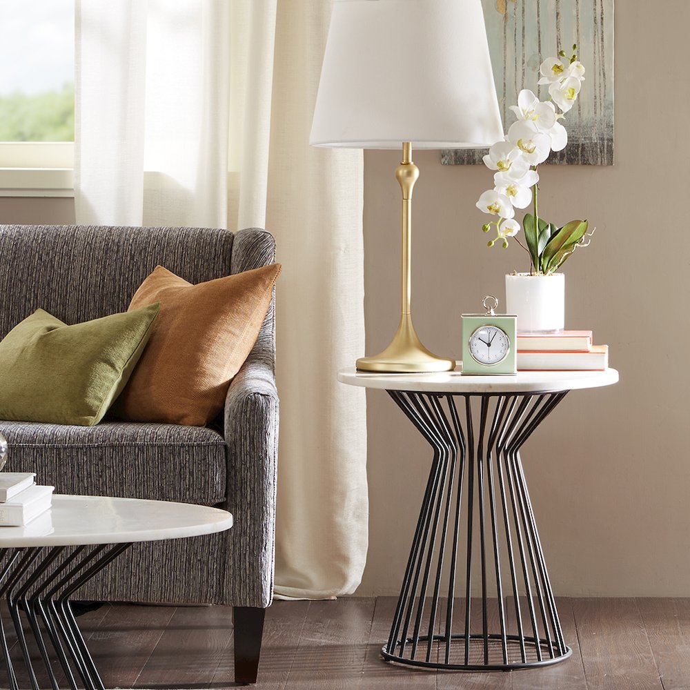End Table. Picture 4