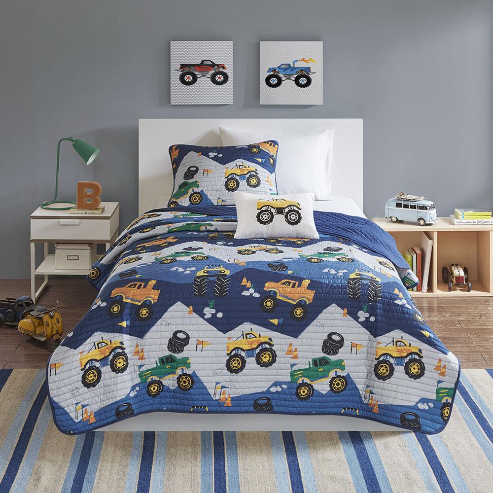 Monster Truck Reversible Quilt Set with Throw Pillow. Picture 1