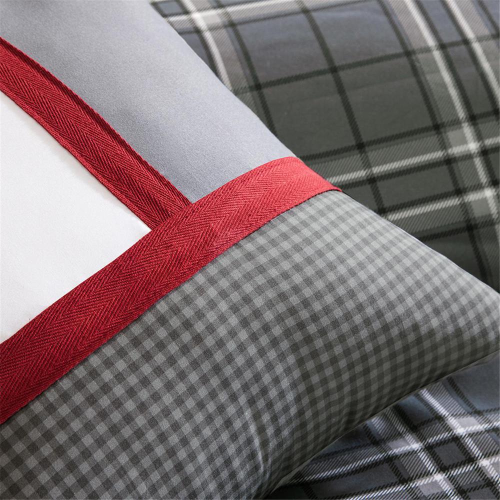 Comforter Set. Picture 3