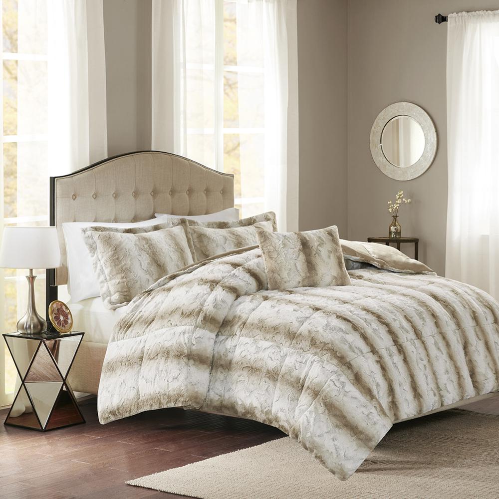 4PC Faux Fur Comforter Set. Picture 1