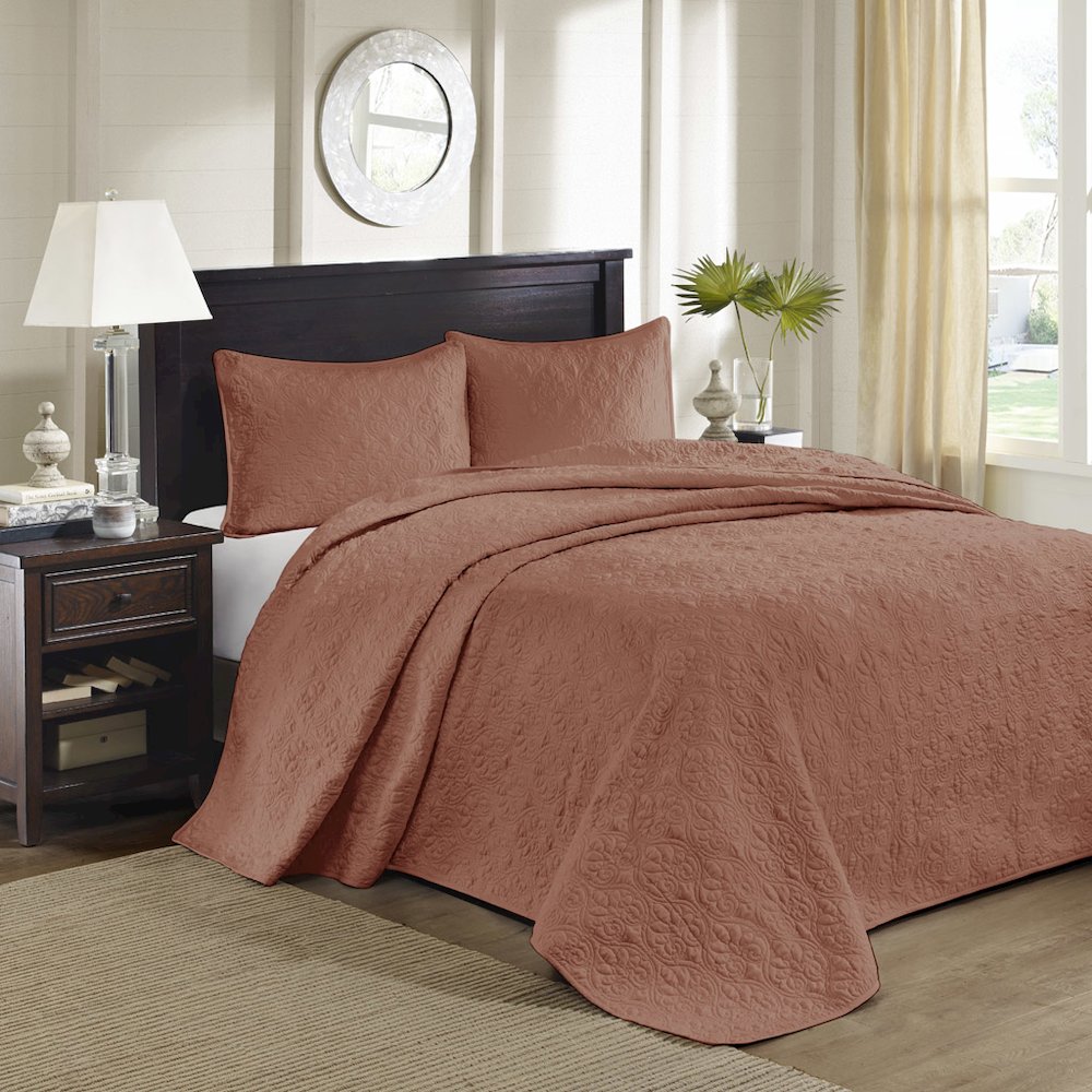 Quebec 3 Piece Reversible Bedspread Set, Clay Red color. Picture 1
