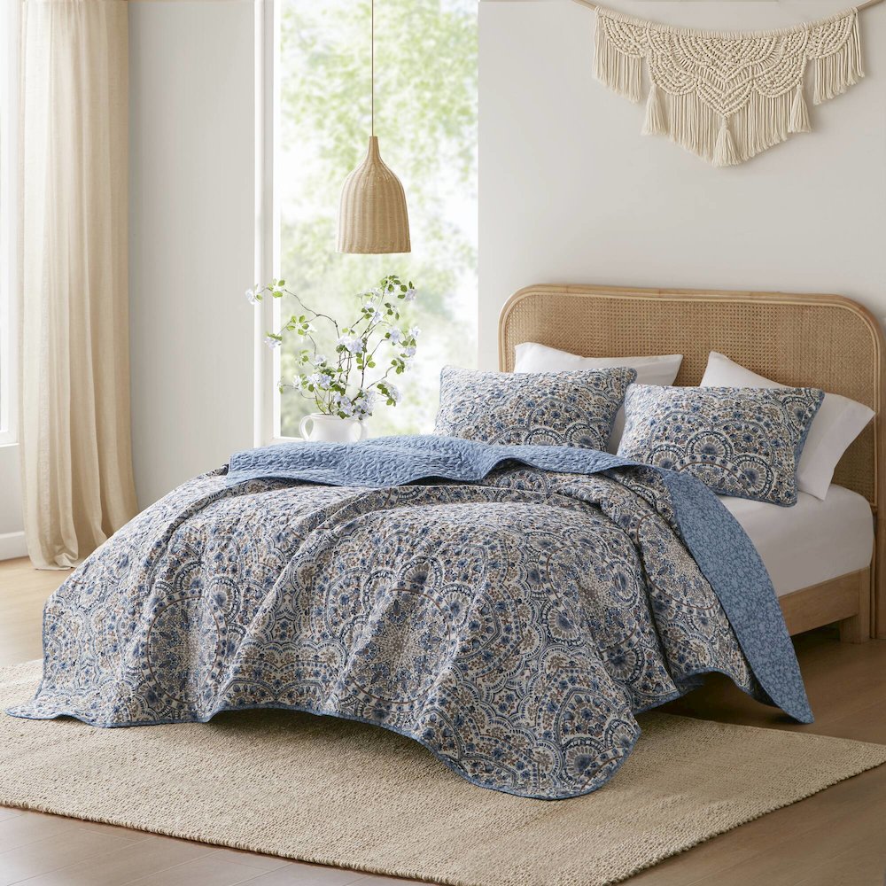 Valerie Boho Floral Reversible Quilt, Blue color. Picture 1