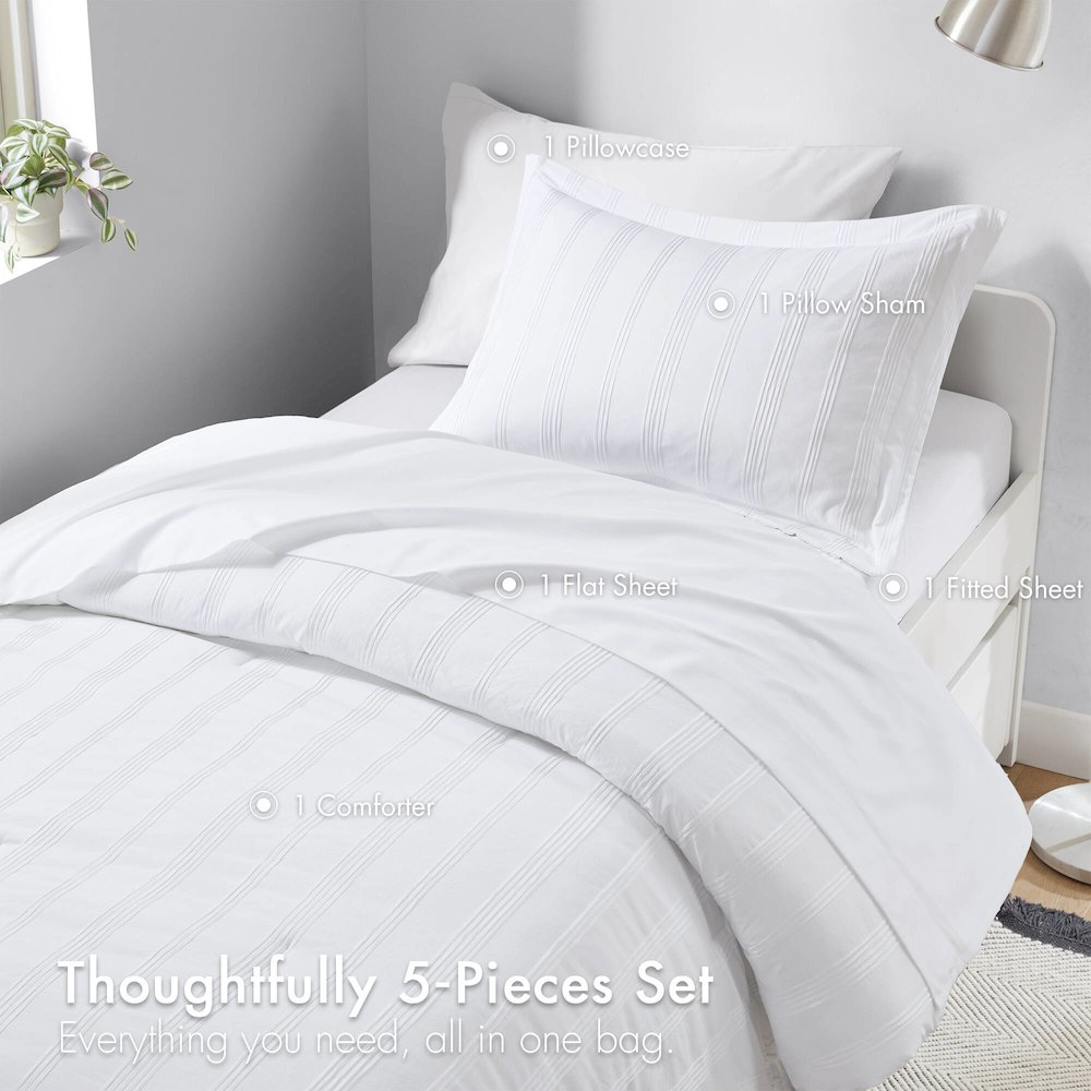 Logan Woven Striped Duvet Set, White color. Picture 4