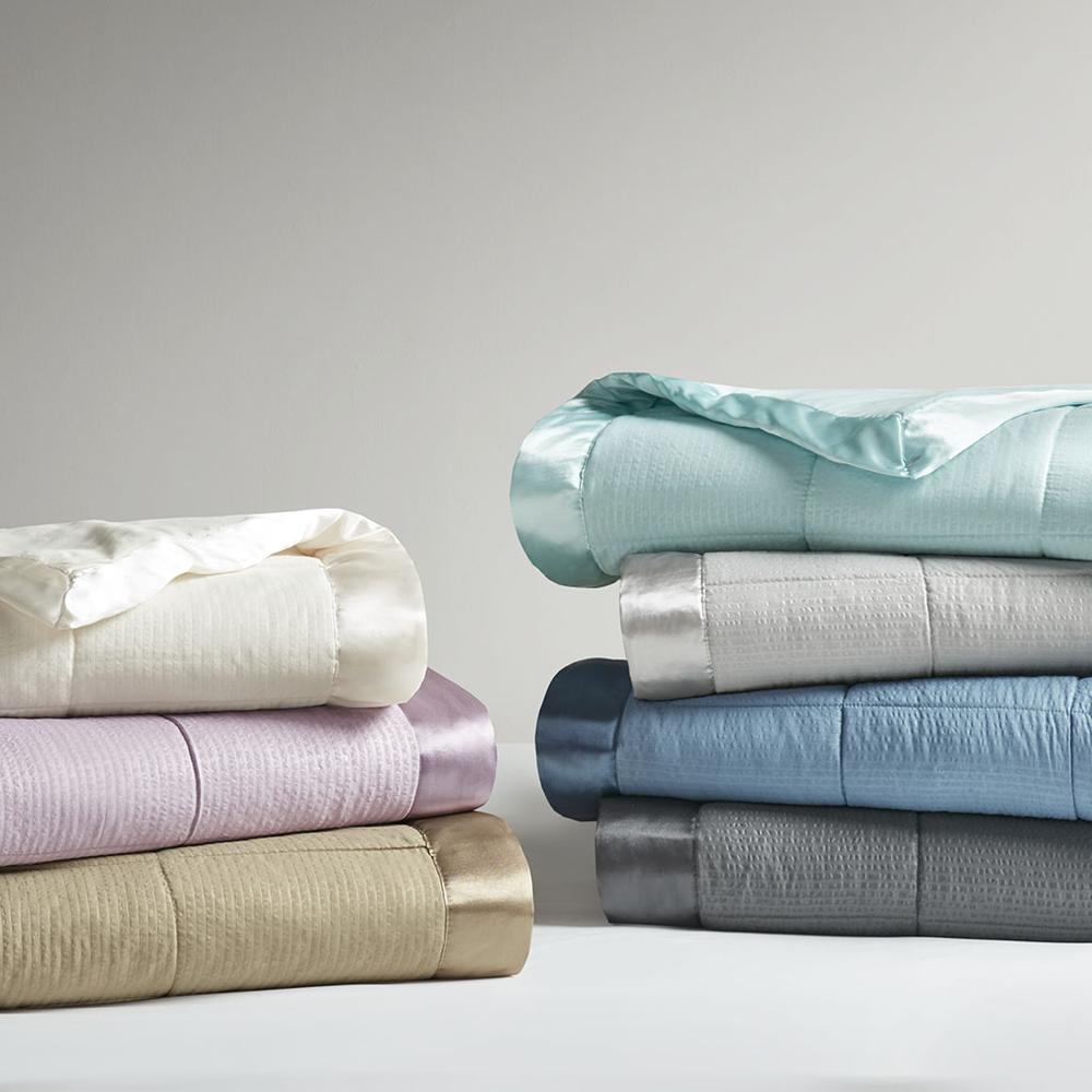 Oversized Down Alternative Blanket with Satin Trim. Picture 1