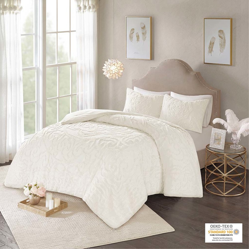3-Piece Tufted Cotton Chenille Medallion Comforter Set. Picture 4