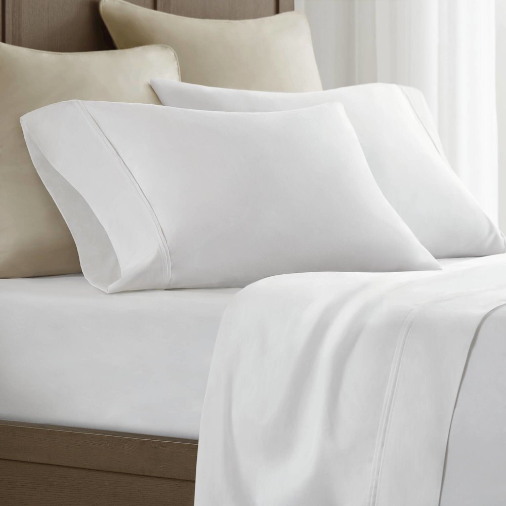 Sateen Pillowcase Set, White color. Picture 2