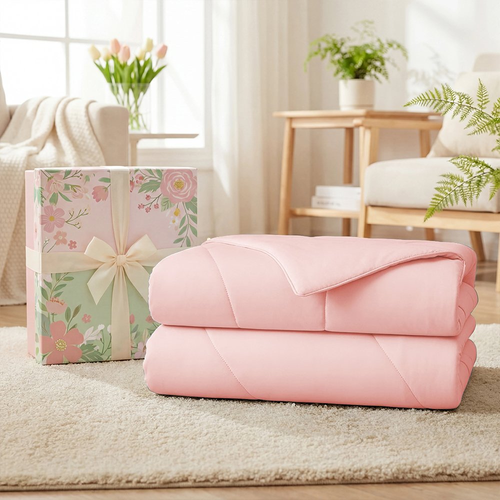 Sublime Serenity Luxury Comforter. Picture 4