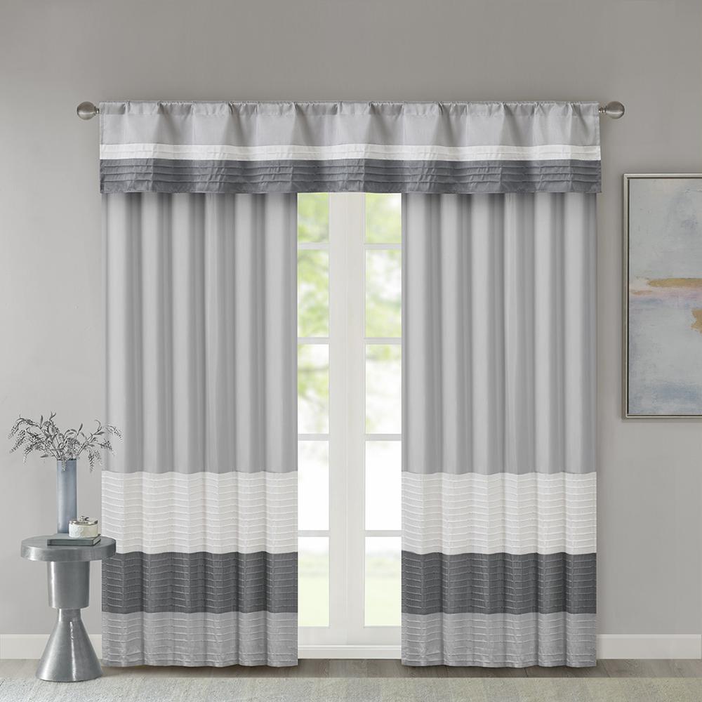Polyoni Pintuck Valance. Picture 2