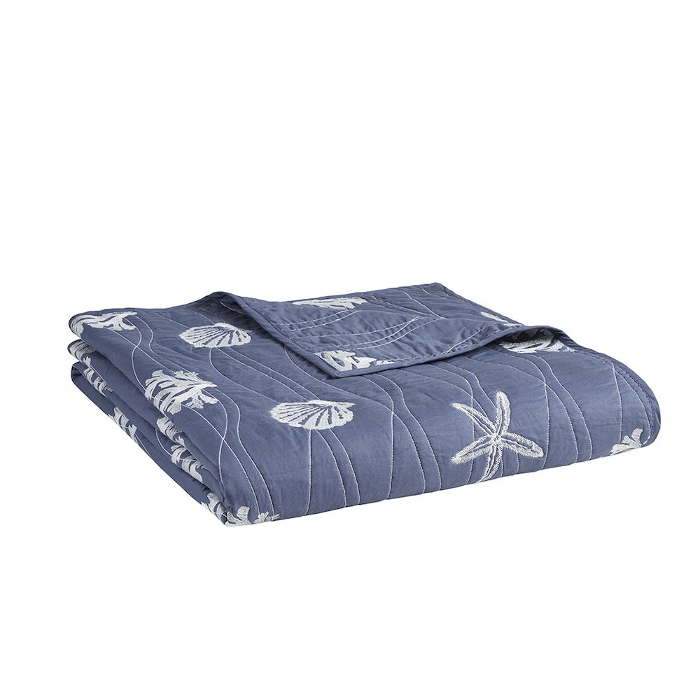 4 Piece Cotton Reversible Embroidered Quilt Set with Throw Pillow. Picture 5