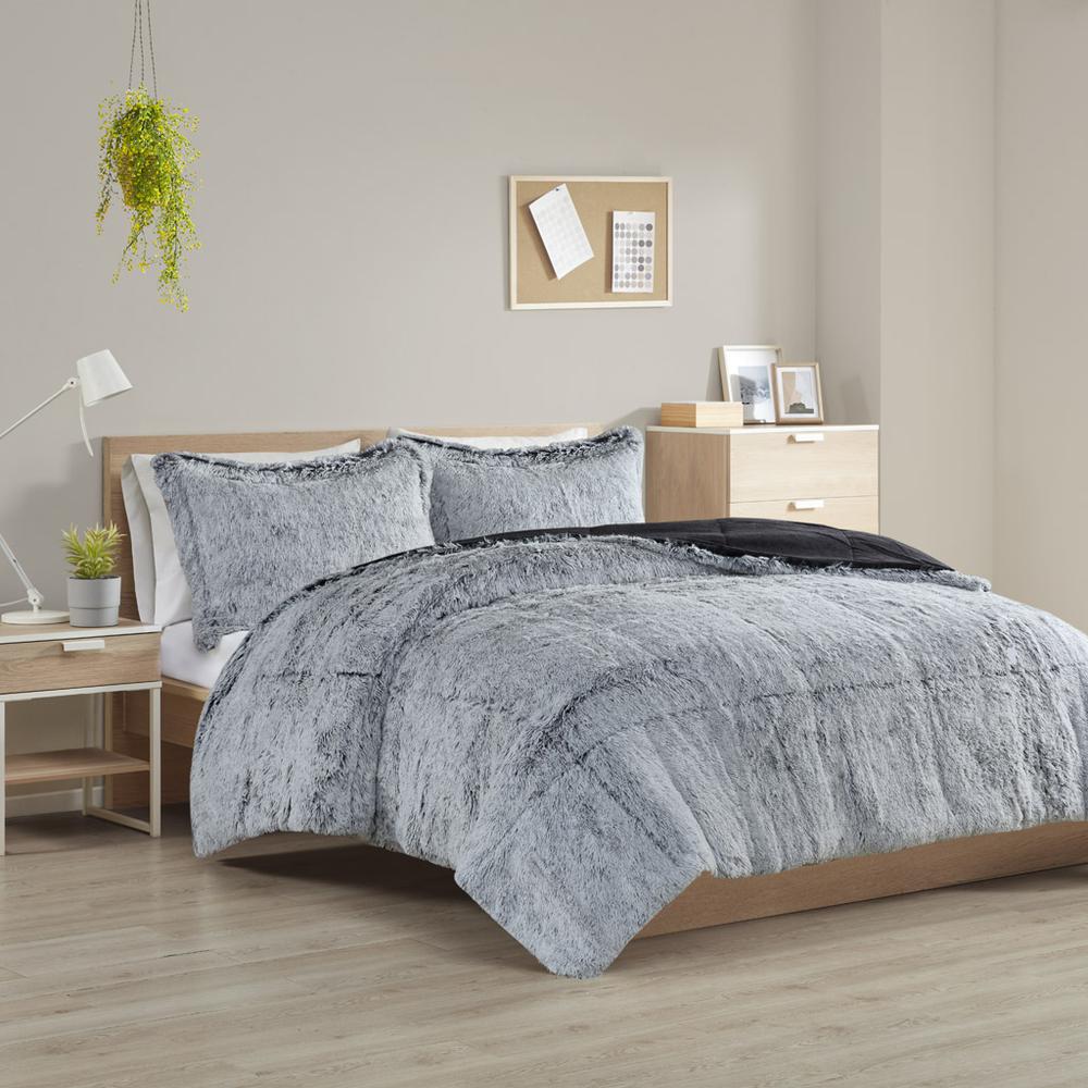Shaggy Long Fur Comforter Mini Set. Picture 1