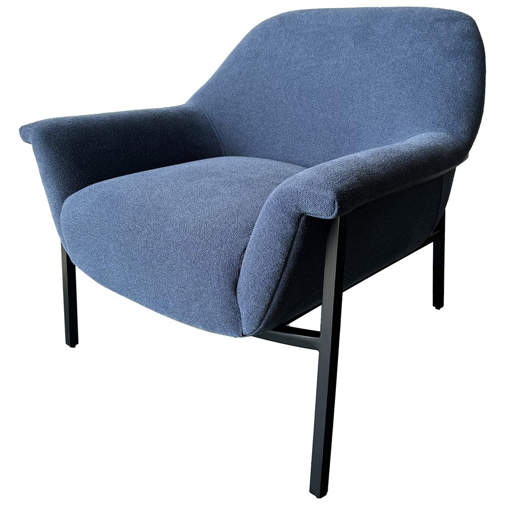 Accent Chair. Picture 3