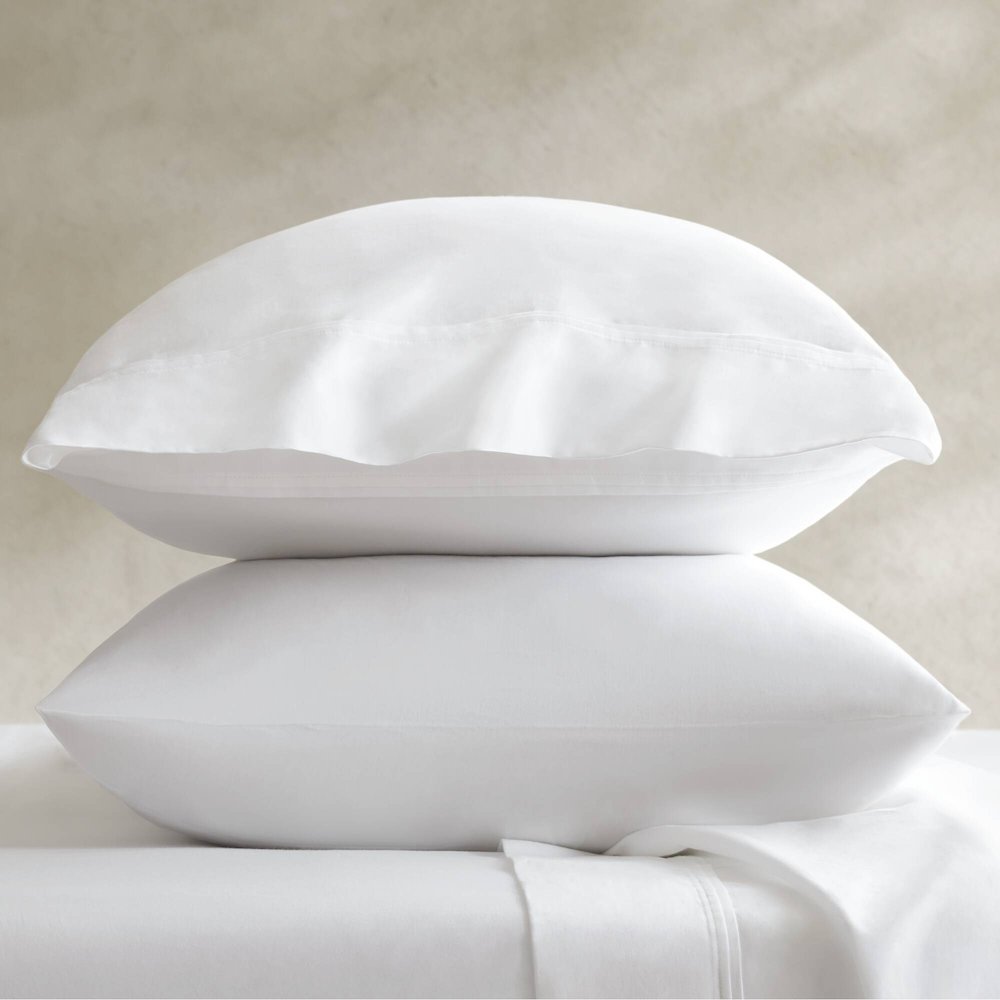 Sateen Pillowcase Set, White color. Picture 1