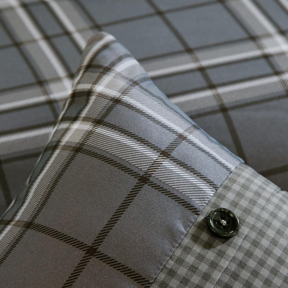 Comforter Set. Picture 5