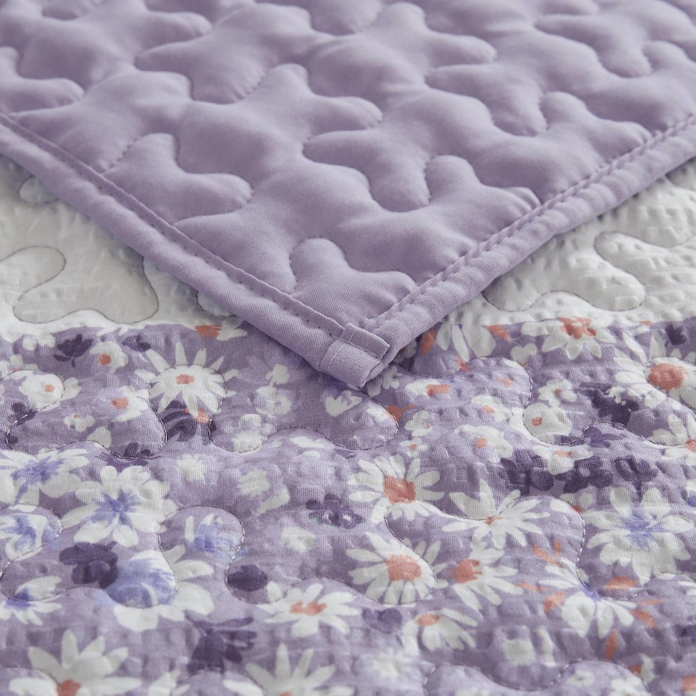 Caralie 4 Piece Seersucker Quilt Set with Throw, Purple color. Picture 4