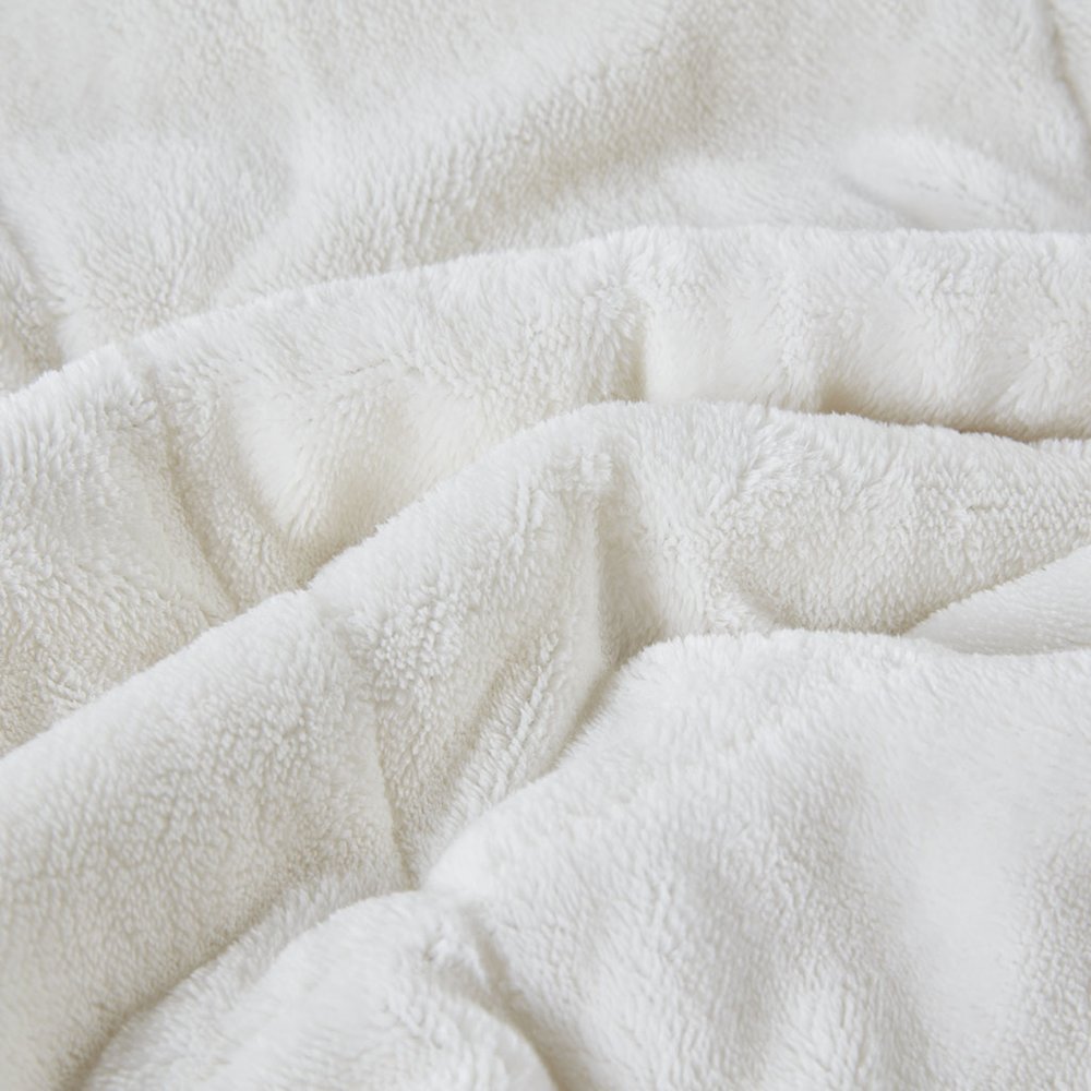 Reversible HeiQ Smart Temperature Down Alternative Blanket. Picture 3