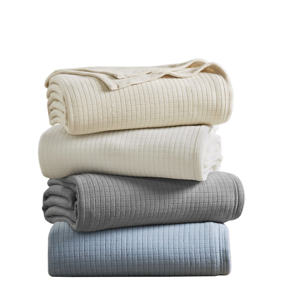 Microfleece Blanket in Taupe Color. Picture 5