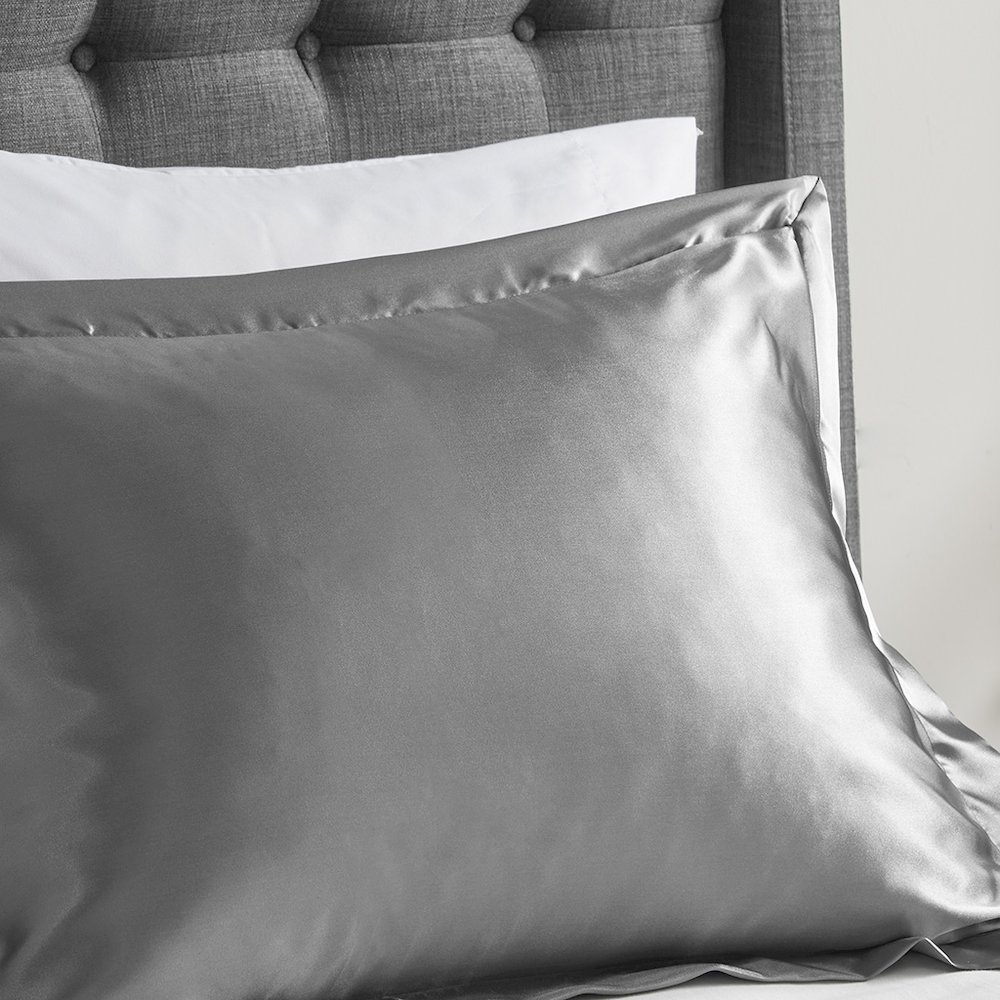 Satin Luxury Comforter Set in Grey Color. Picture 5
