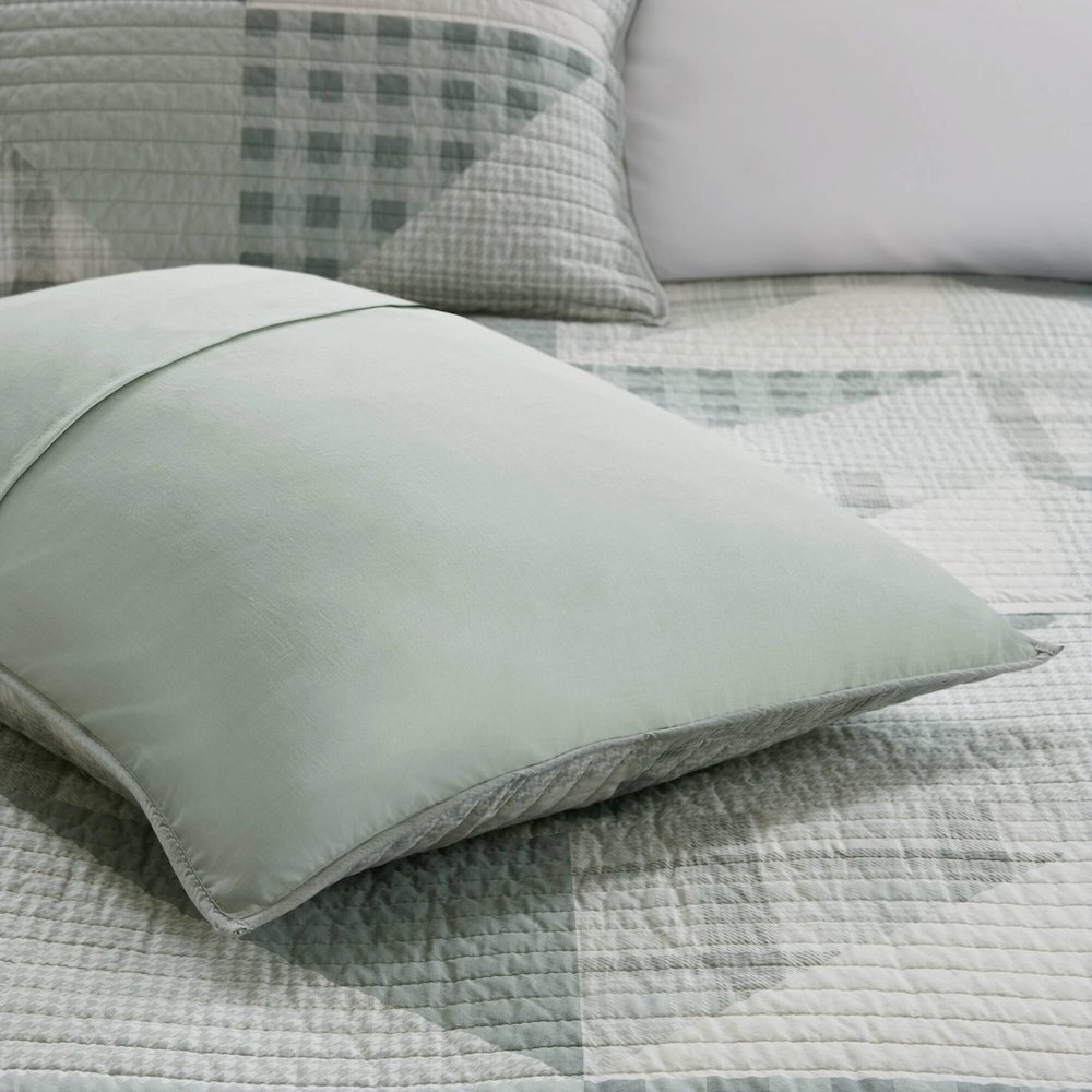 Olsen Bedding Collection. Picture 3