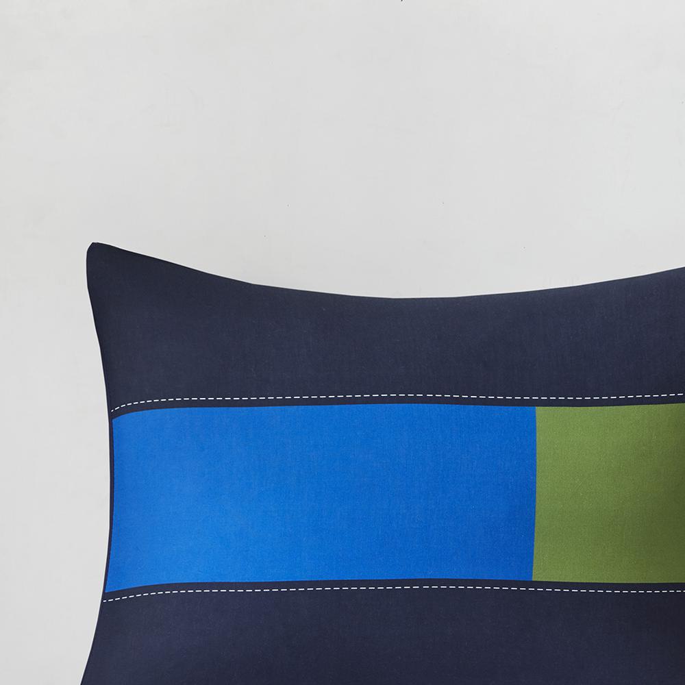 Stripe Printed Comforter Set. Picture 2