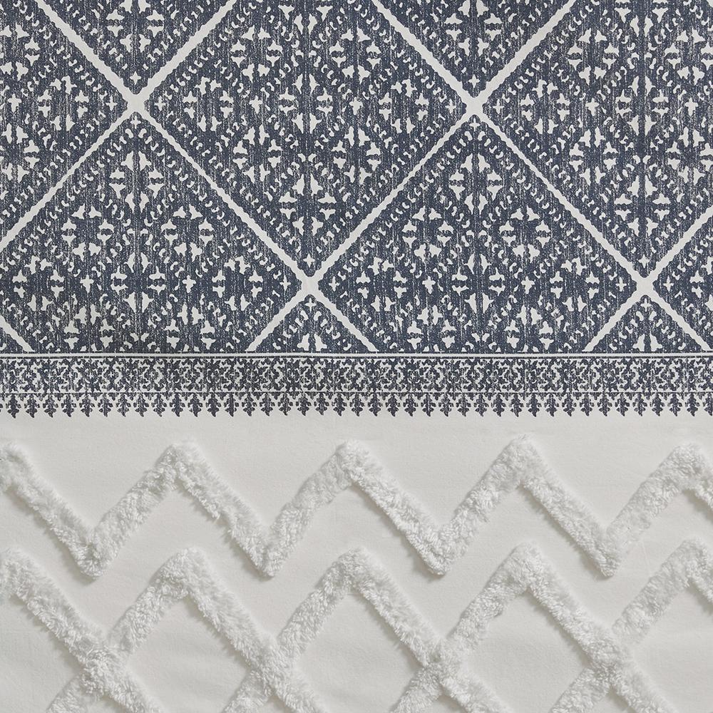 Cotton Printed Curtain Panel with Chenille detail and Lining. Picture 3