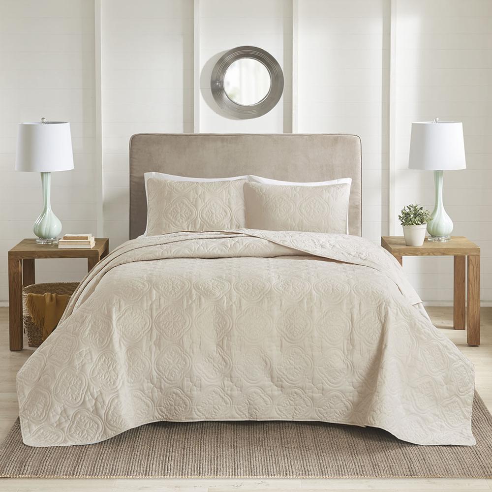 Oakley 3 Piece Reversible Bedspread Set, Cream color. Picture 3