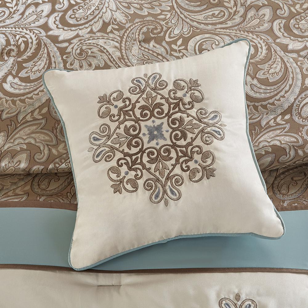 Jacquard 7 Piece Comforter Set. Picture 3