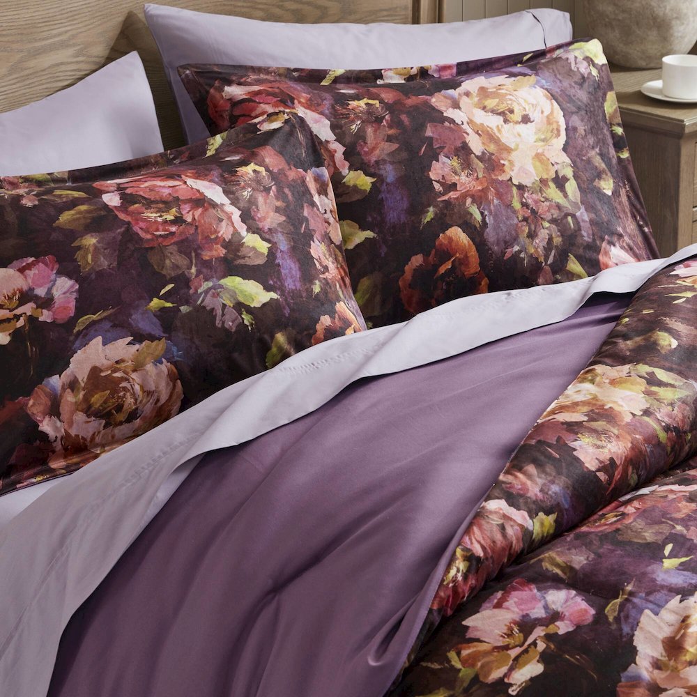 Seraphina velvet comforter set. Picture 5