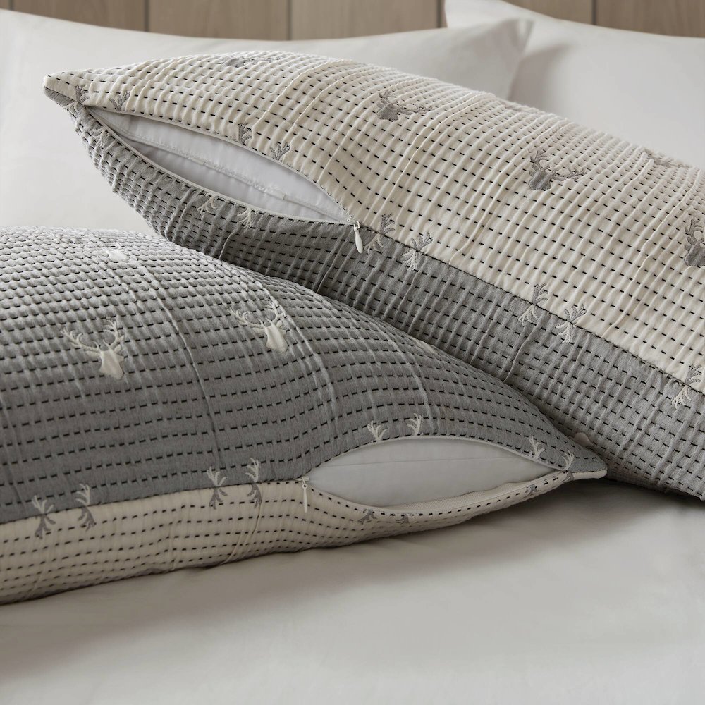 Keystone Coverlet Set, Grey color. Picture 5