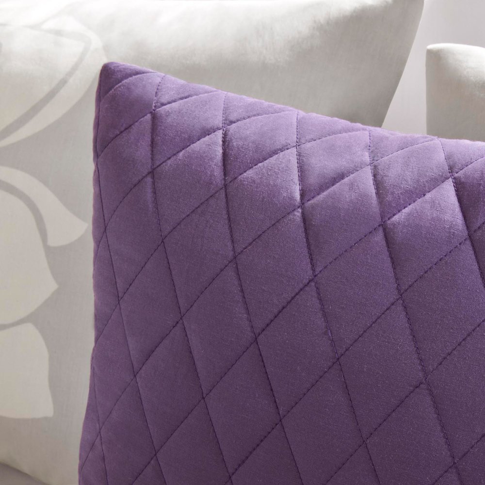 Comforter Set. Picture 5