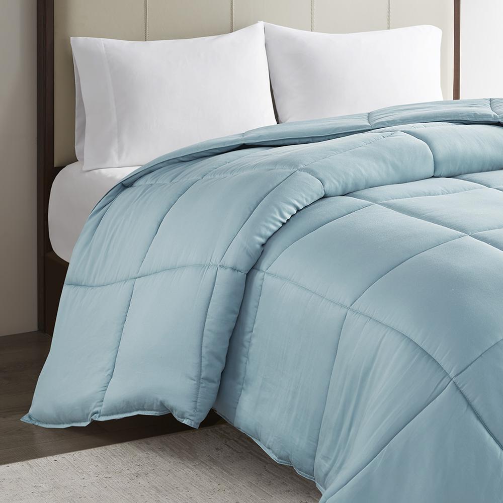 300 Thread Count Cotton Shell Luxury Down Alternative Comforter. Picture 2